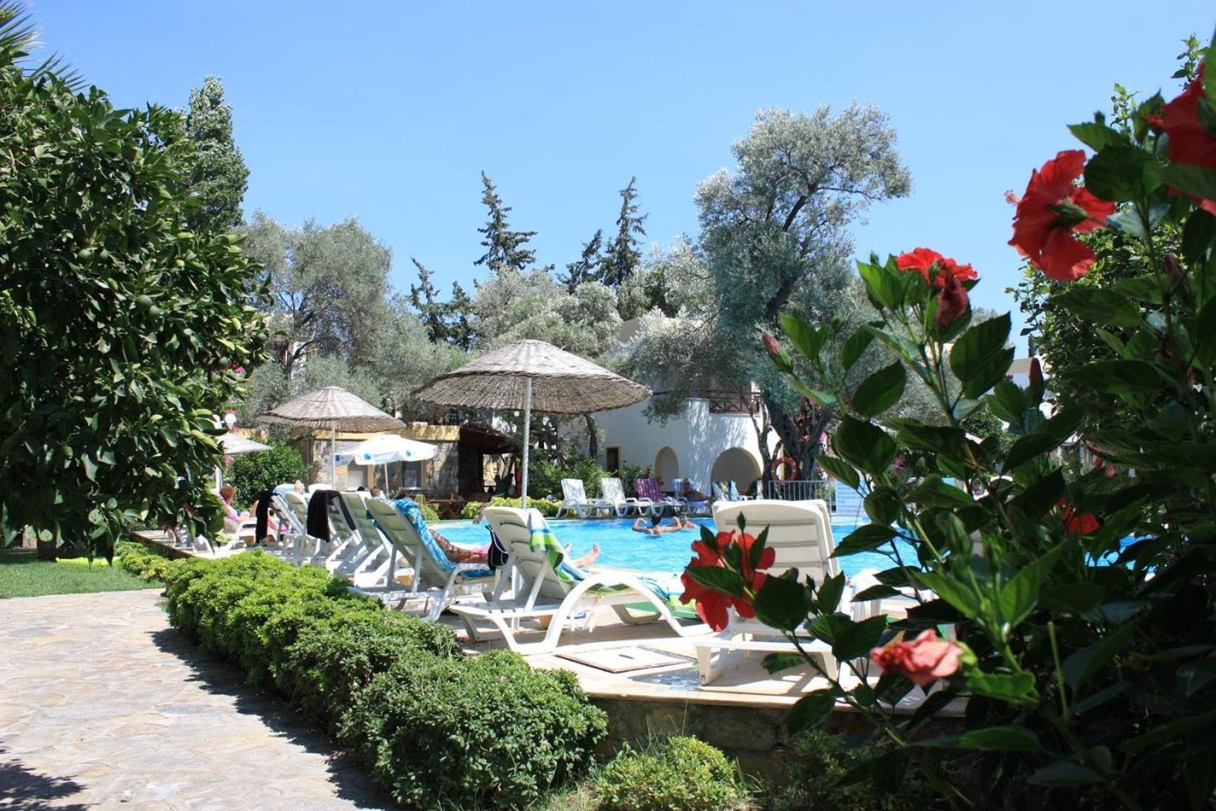 Toloman Bitezpark Apartments Bodrum Bagian luar foto
