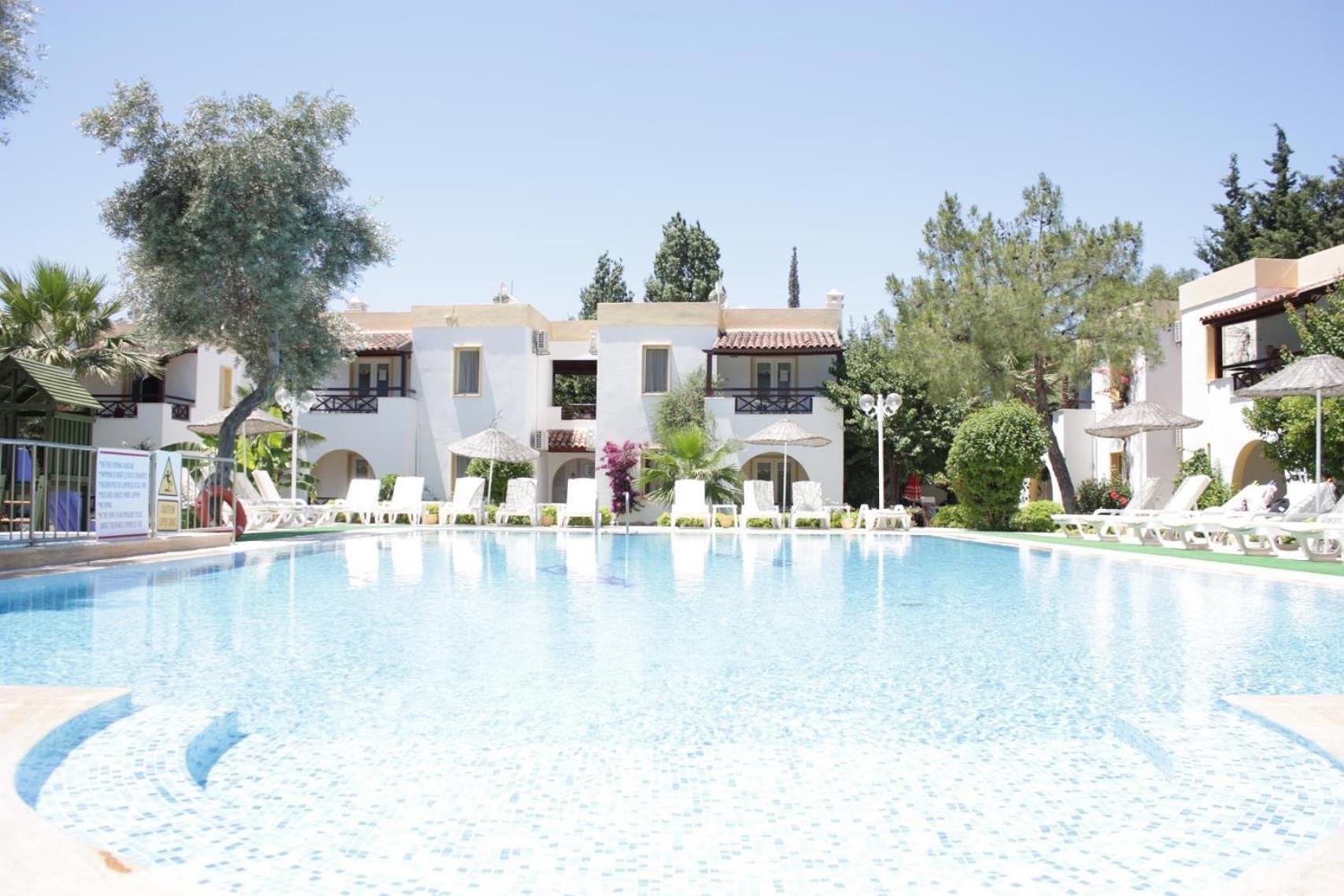 Toloman Bitezpark Apartments Bodrum Bagian luar foto