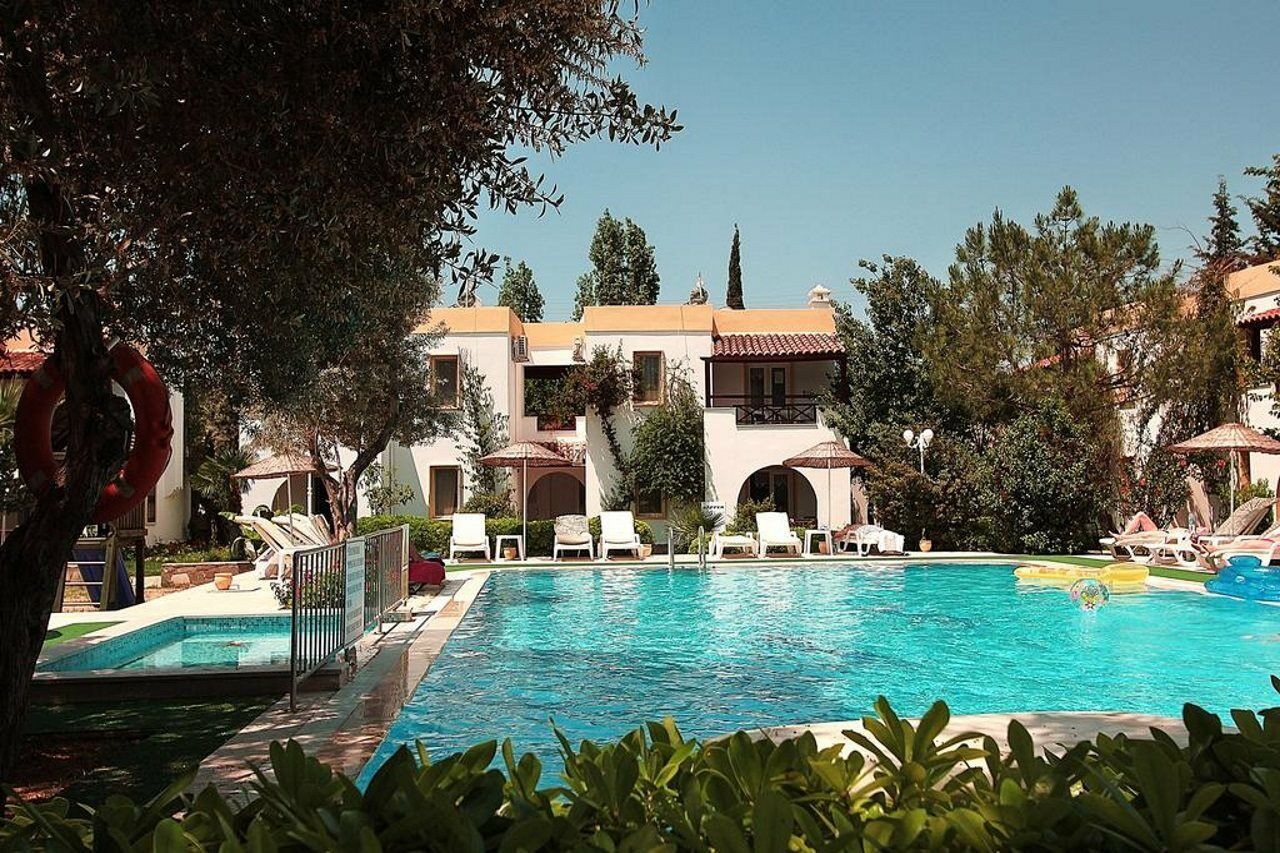 Toloman Bitezpark Apartments Bodrum Bagian luar foto