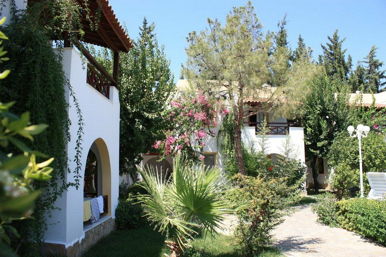 Toloman Bitezpark Apartments Bodrum Bagian luar foto